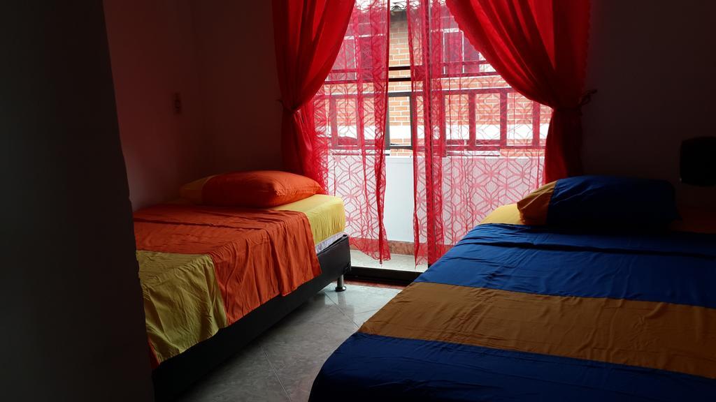 Habitaciones En 메딜린 외부 사진