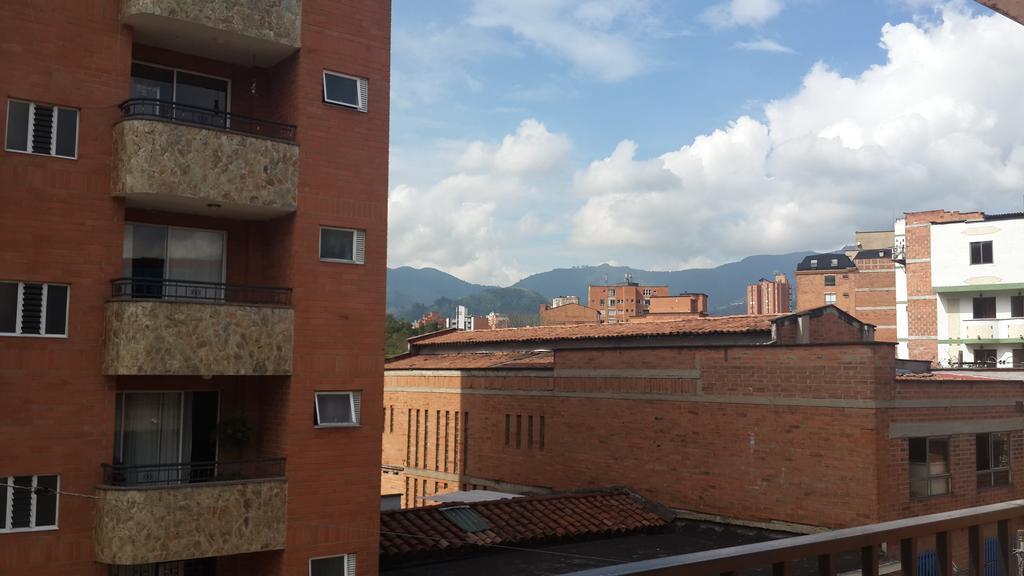 Habitaciones En 메딜린 외부 사진