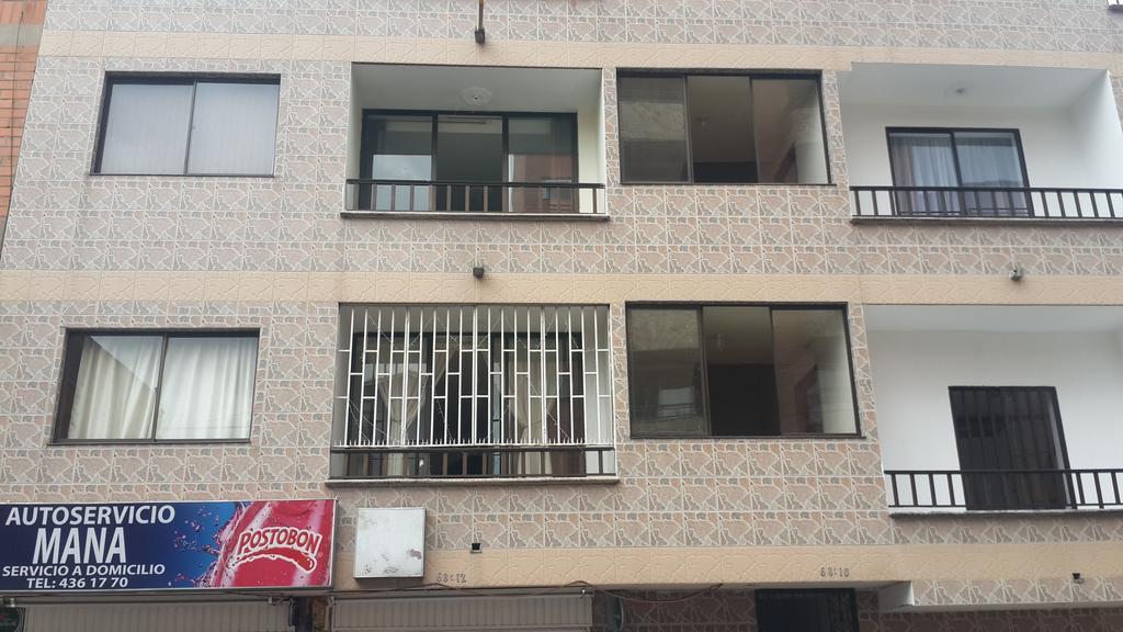 Habitaciones En 메딜린 외부 사진