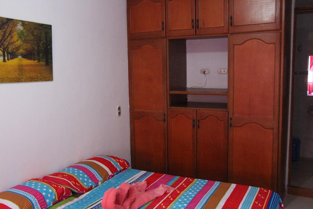 Habitaciones En 메딜린 외부 사진