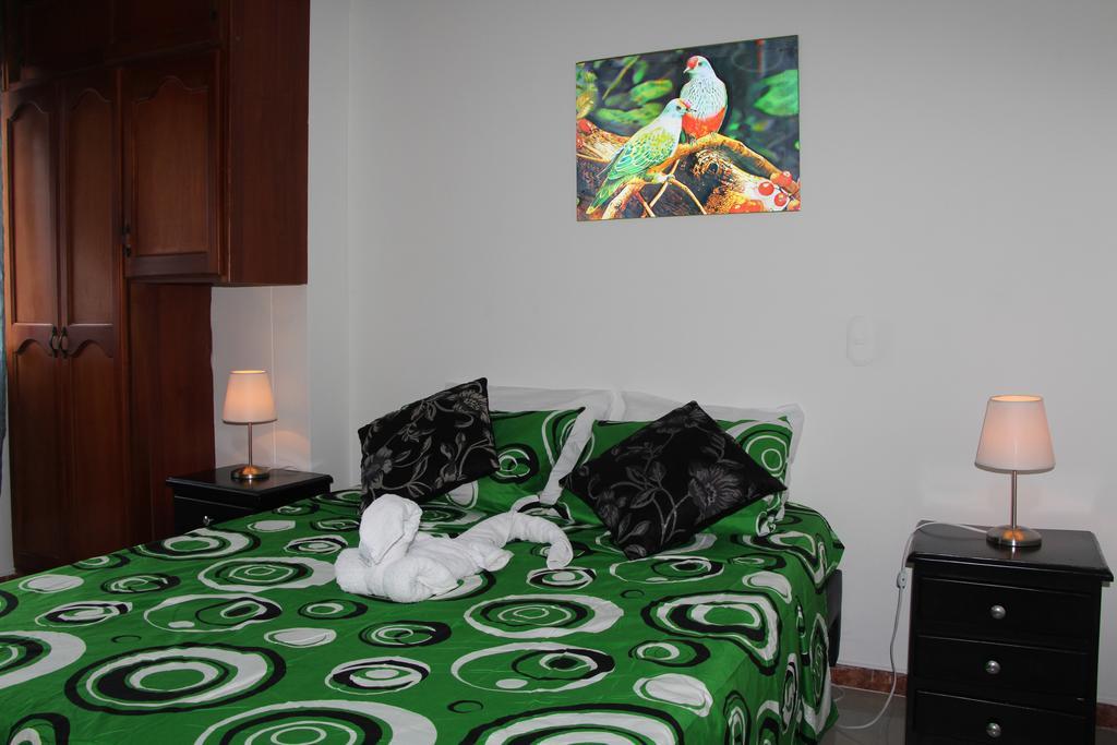 Habitaciones En 메딜린 외부 사진