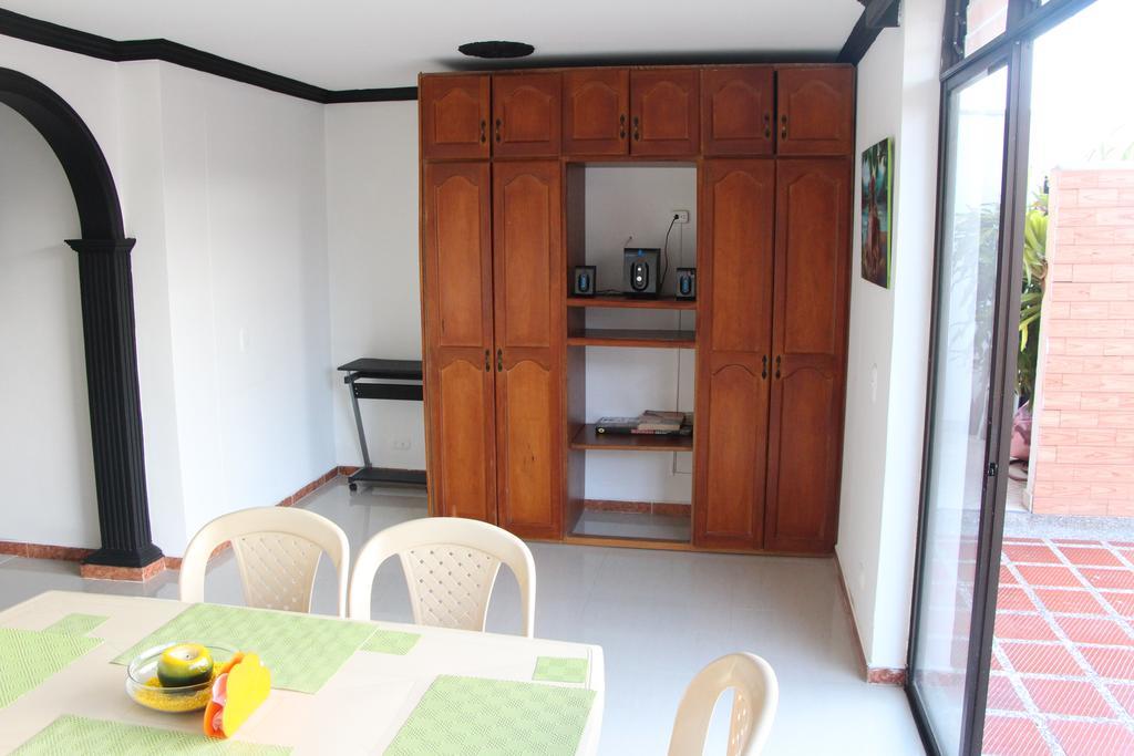 Habitaciones En 메딜린 외부 사진